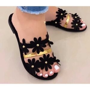 ￼Sandália Rasteira Amarrada Feminina Gysa